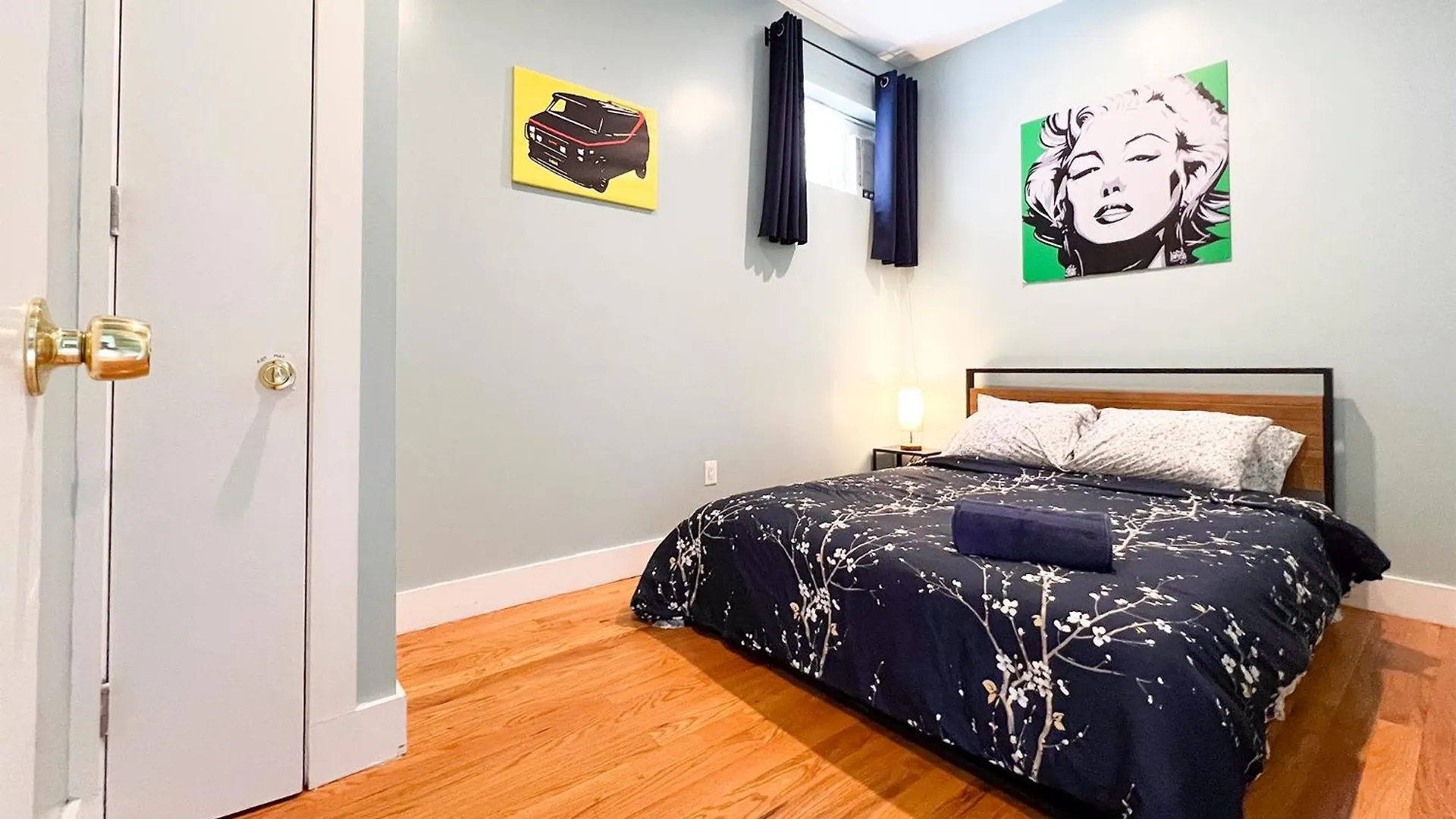 The Sunny Homestay New York 0*,  Verenigde Staten